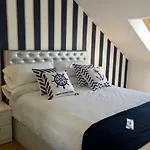 Apartament -suites *